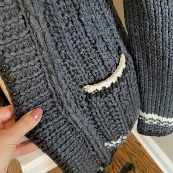 BANANA REPUBLIC 100% merino wool sweater - Picture 4 of 11